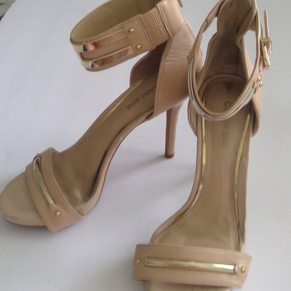 Gianni Bini Heels Size 6.5 - Picture 3 of 3